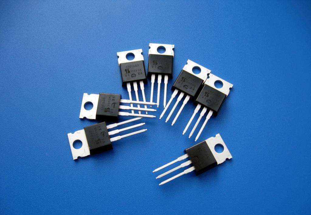 Mos管拆裝的時(shí)候需要注意什么？